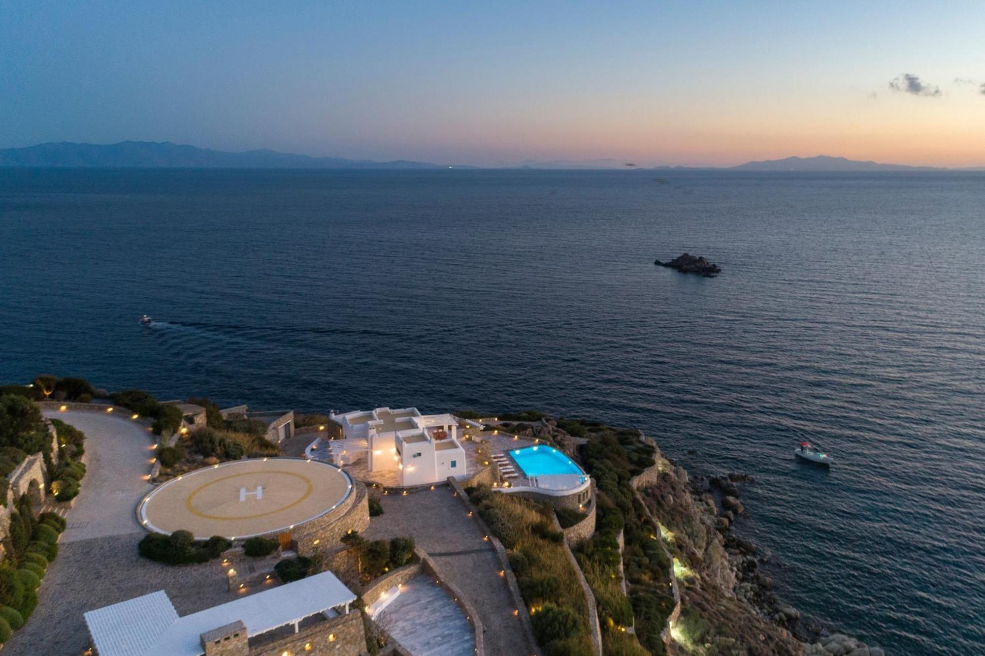 Agl Luxury Mykonos Town